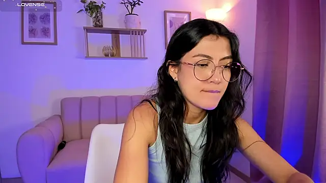 Snapshot of Lilabril chatting on 07-28-26, 06:20 Lilabril online show from 07-28-26, 06:20