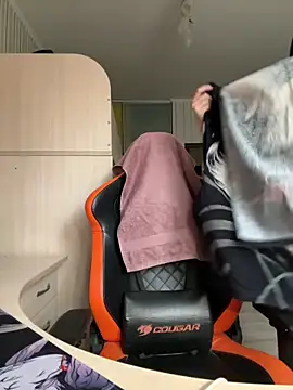 Julietta a online show from 12-16-25, 07:56