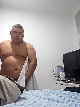 Snapshot of gordito_xx chatting on 09-25-25, 10:05 gordito xx online show from 09-25-25, 10:05