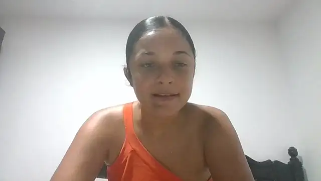 Snapshot of GiveLove1 chatting on 11-01-25, 04:41 GiveLove1 online show from 11-01-25, 04:41