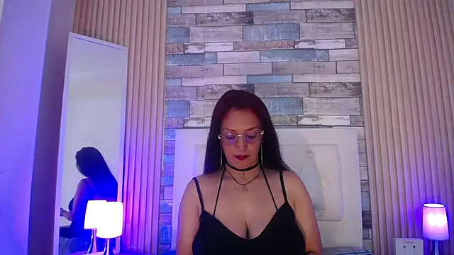Snapshot of dayana_mendoza69 chatting on 04-17-26, 09:39 dayana mendoza69 online show from 04-17-26, 09:39