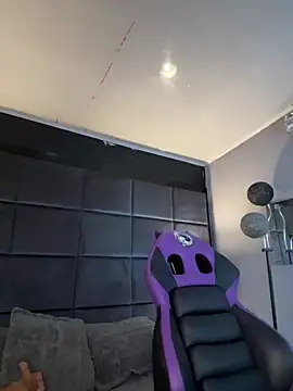 CHERRYY BOMB  online show from 03-15-26, 07:21