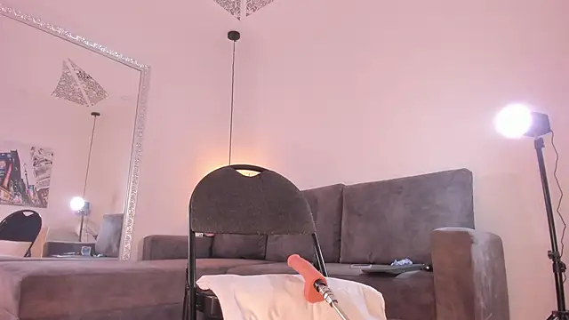 Isabella francoo online show from 09-21-25, 11:59