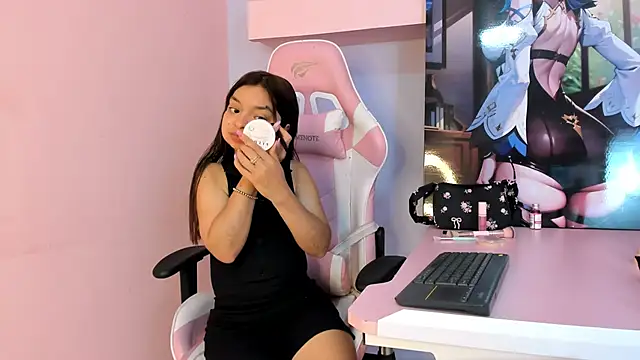CharlotteMuller online show from 04-22-26, 08:15
