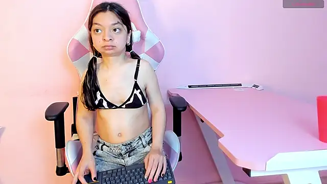 CharlotteMuller online show from 10-25-25, 08:09