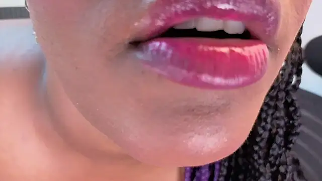 chanel brunette online show from 04-20-26, 07:26