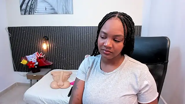 chanel brunette online show from 03-05-26, 12:24