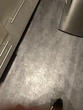 Edosxxl online show from 11-05-25, 01:20