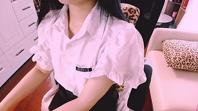 Lee Mi online show from 03-17-26, 02:31