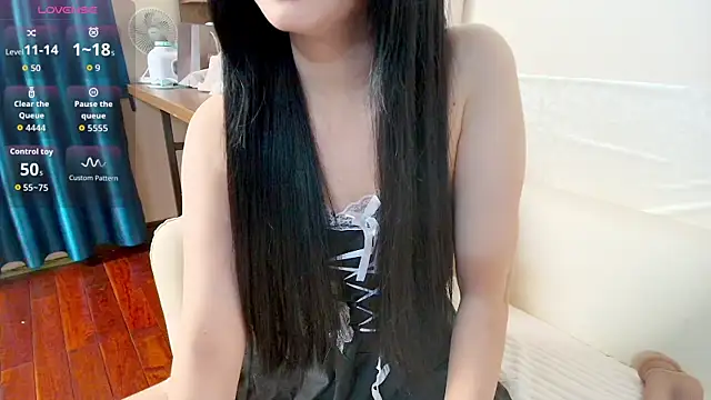 Lee Mi online show from 10-25-25, 02:28