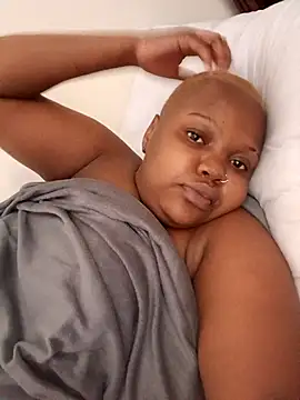 queennapal online show from 02-15-26, 06:36