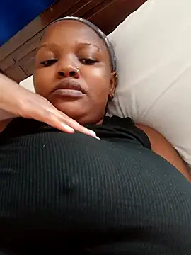 queennapal online show from 04-02-26, 04:41