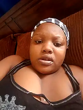 queennapal online show from 04-12-26, 08:39