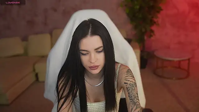 Tina Breeze online show from 05-30-26, 10:21