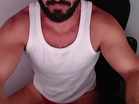 Snapshot of TopDaddy23 chatting on 05-29-26, 02:28 TopDaddy23 online show from 05-29-26, 02:28