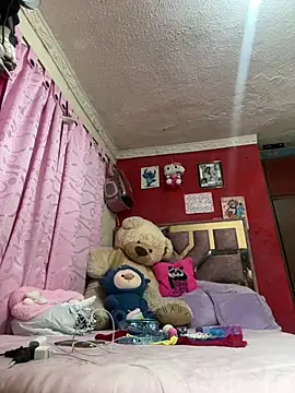 Snapshot of _Dulcinea777 chatting on 06-19-26, 12:05 Dulcinea777 online show from 06-19-26, 12:05
