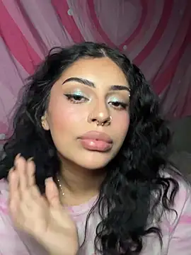 ThickerThanYoBitch online show from 03-08-26, 10:51