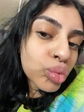 Snapshot of ThickerThanYoBitch chatting on 11-15-25, 03:16 ThickerThanYoBitch online show from 11-15-25, 03:16