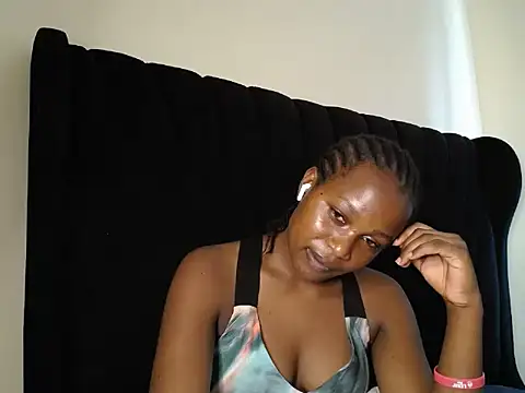 tasha kimmy online show from 12-18-25, 05:01