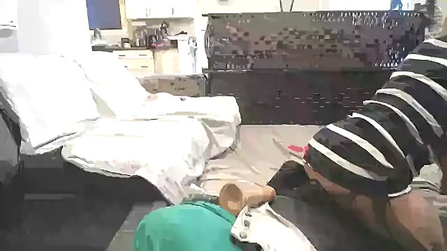 Snapshot of AssmannCD chatting on 03-13-25, 01:18 AssmannCD online show from 03-13-25, 01:18