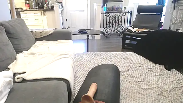 Snapshot of AssmannCD chatting on 02-18-25, 01:22 AssmannCD online show from 02-18-25, 01:22