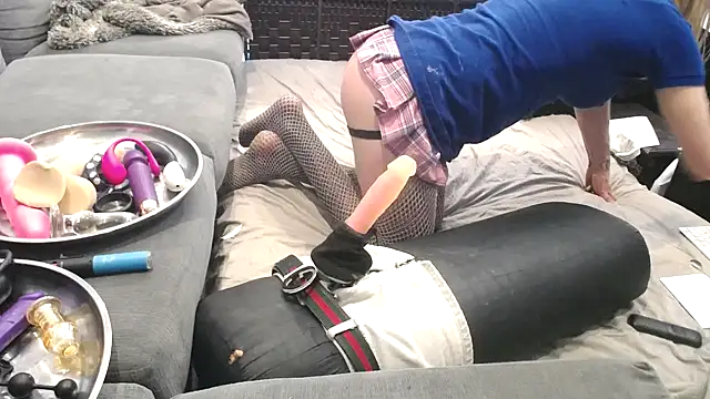 Snapshot of AssmannCD chatting on 01-17-25, 03:00 AssmannCD online show from 01-17-25, 03:00