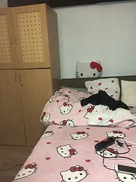 Snapshot of Lisszus chatting on 02-25-26, 08:08 Lisszus online show from 02-25-26, 08:08