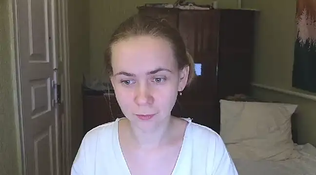 Snapshot of Riley_Roo chatting on 02-26-25, 04:49 Riley Roo online show from 02-26-25, 04:49