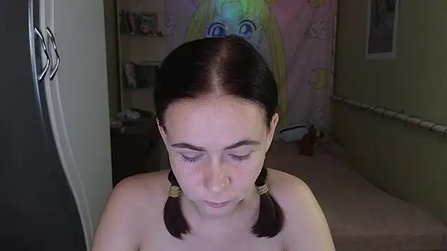 Snapshot of Riley_Roo chatting on 10-10-25, 10:27 Riley Roo online show from 10-10-25, 10:27