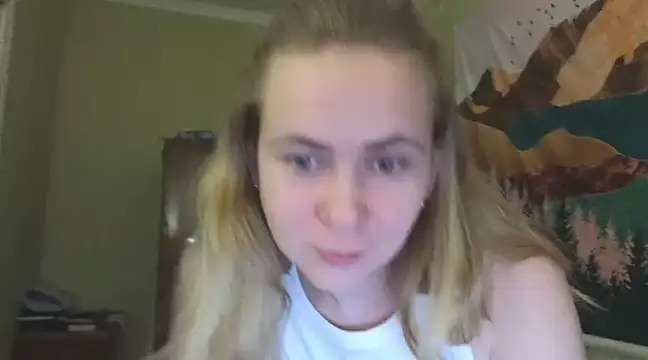 Snapshot of Riley_Roo chatting on 02-18-25, 05:20 Riley Roo online show from 02-18-25, 05:20