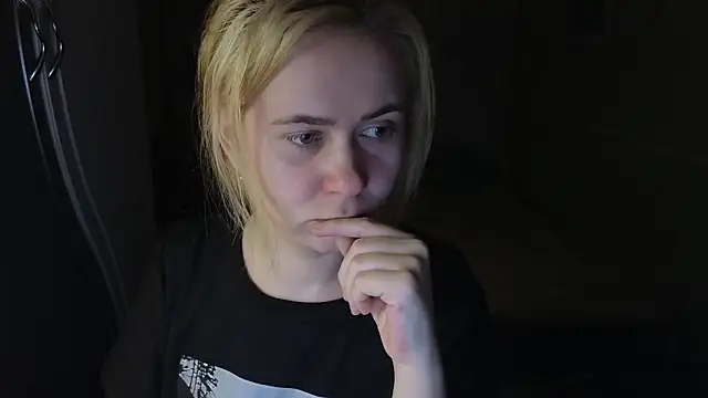 Riley Roo online show from 02-01-26, 04:49