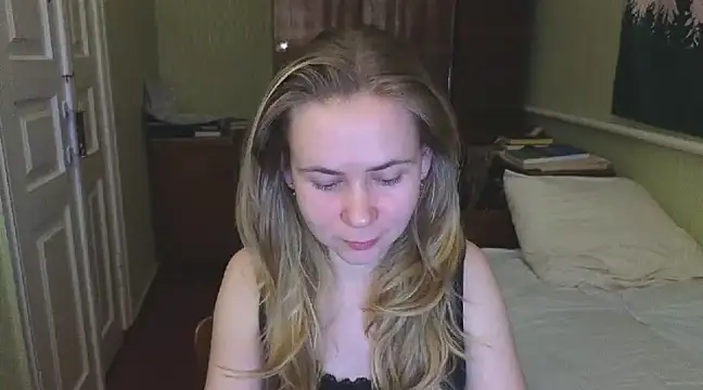 Snapshot of Riley_Roo chatting on 02-20-25, 05:52 Riley Roo online show from 02-20-25, 05:52