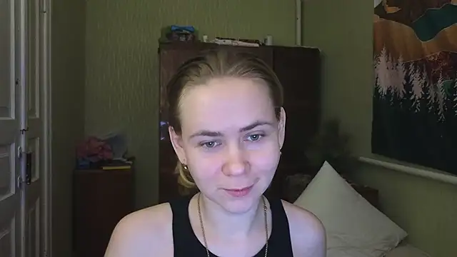 Snapshot of Riley_Roo chatting on 01-18-25, 10:28 Riley Roo online show from 01-18-25, 10:28