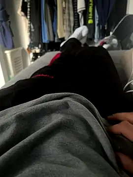 Snapshot of Joaquinp2023 chatting on 09-09-25, 05:44 Joaquinp2023 online show from 09-09-25, 05:44