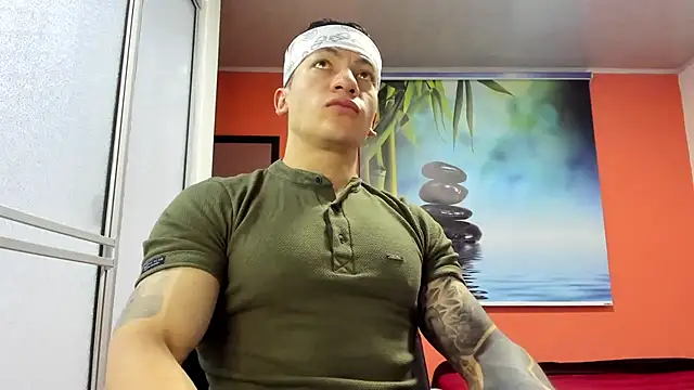 aquiles 51 online show from 02-14-26, 01:00