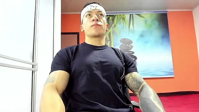 aquiles 51 online show from 02-15-26, 12:26