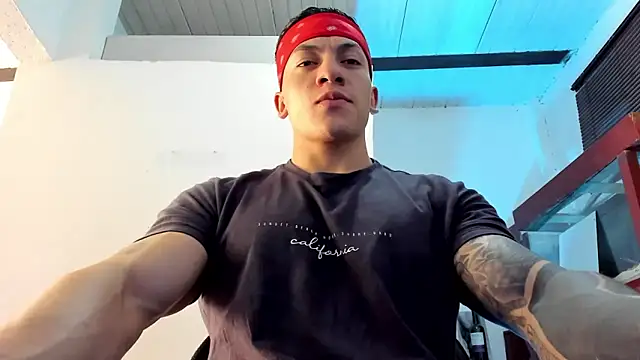 aquiles 51 online show from 09-21-25, 08:47