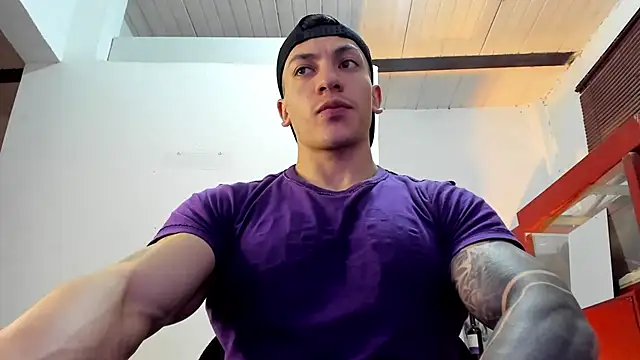 aquiles 51 online show from 11-11-25, 04:24