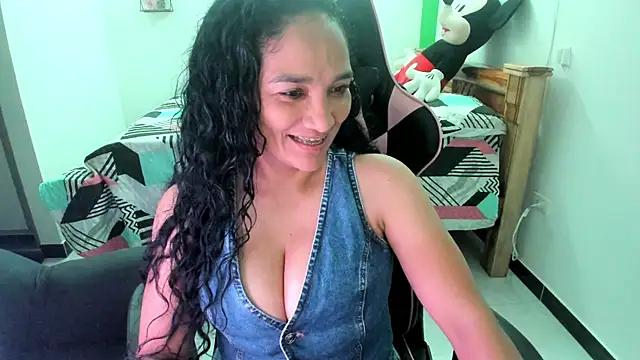 rayza mature 154 online show from 09-10-25, 02:49