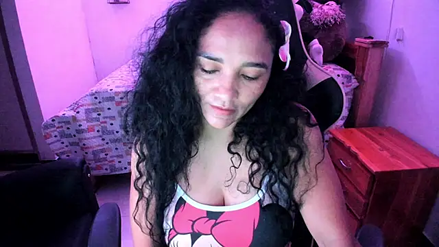 rayza mature 154 online show from 05-26-26, 03:32