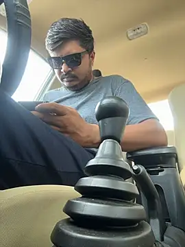 Snapshot of Parth-26 chatting on 06-13-26, 08:01 Parth-26 online show from 06-13-26, 08:01