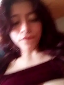 SuzzyyM online show from 02-23-25, 07:17