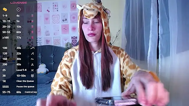 IsaBaileys  online show from 02-25-26, 02:01