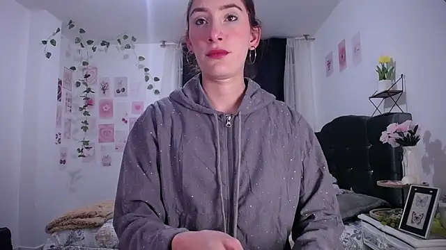 IsaBaileys  online show from 05-06-26, 02:59