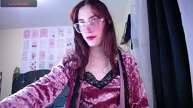 IsaBaileys  online show from 03-22-26, 11:50