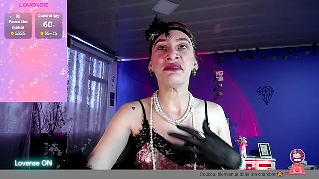 IsaBaileys  online show from 10-30-25, 08:06