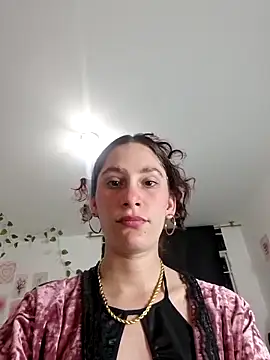 IsaBaileys  online show from 06-05-26, 02:38