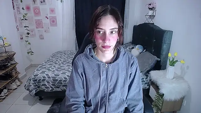 IsaBaileys  online show from 06-10-26, 02:02