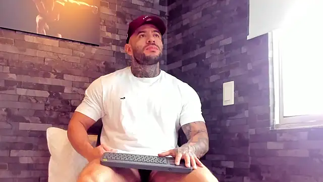 BruceDallas online show from 02-02-26, 09:14