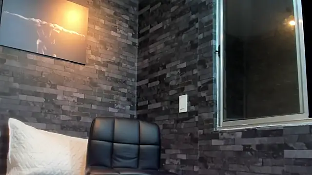 BruceDallas online show from 11-30-25, 02:45